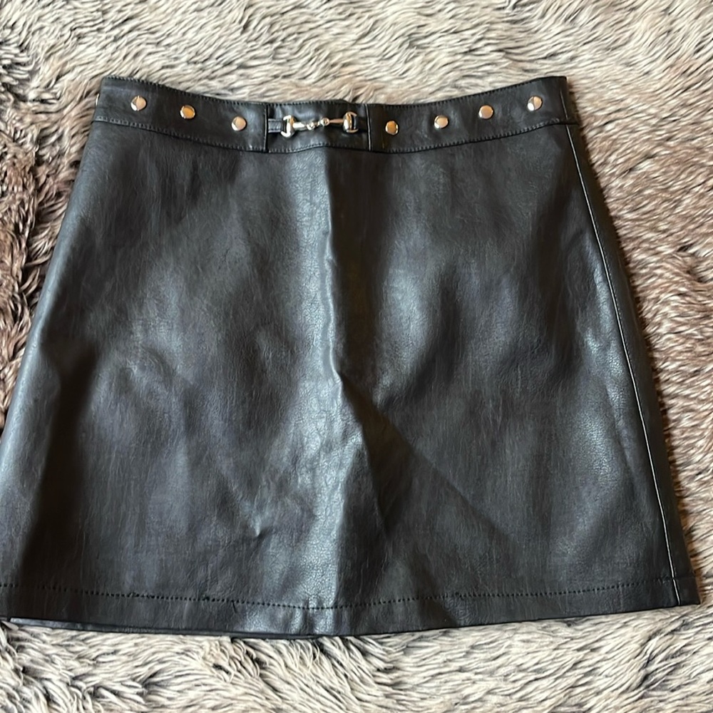 Forever 21 skirt